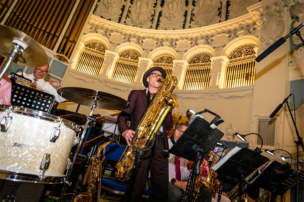 The Big R Big Band Orchestra led by Richie Paradise